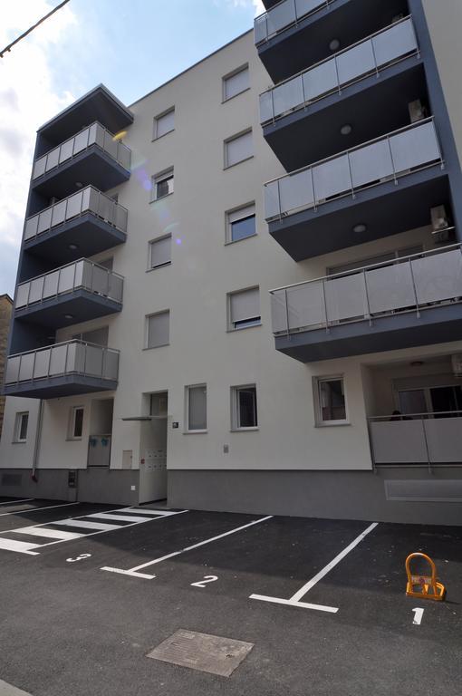 Paula Apartment Zagreb Bagian luar foto
